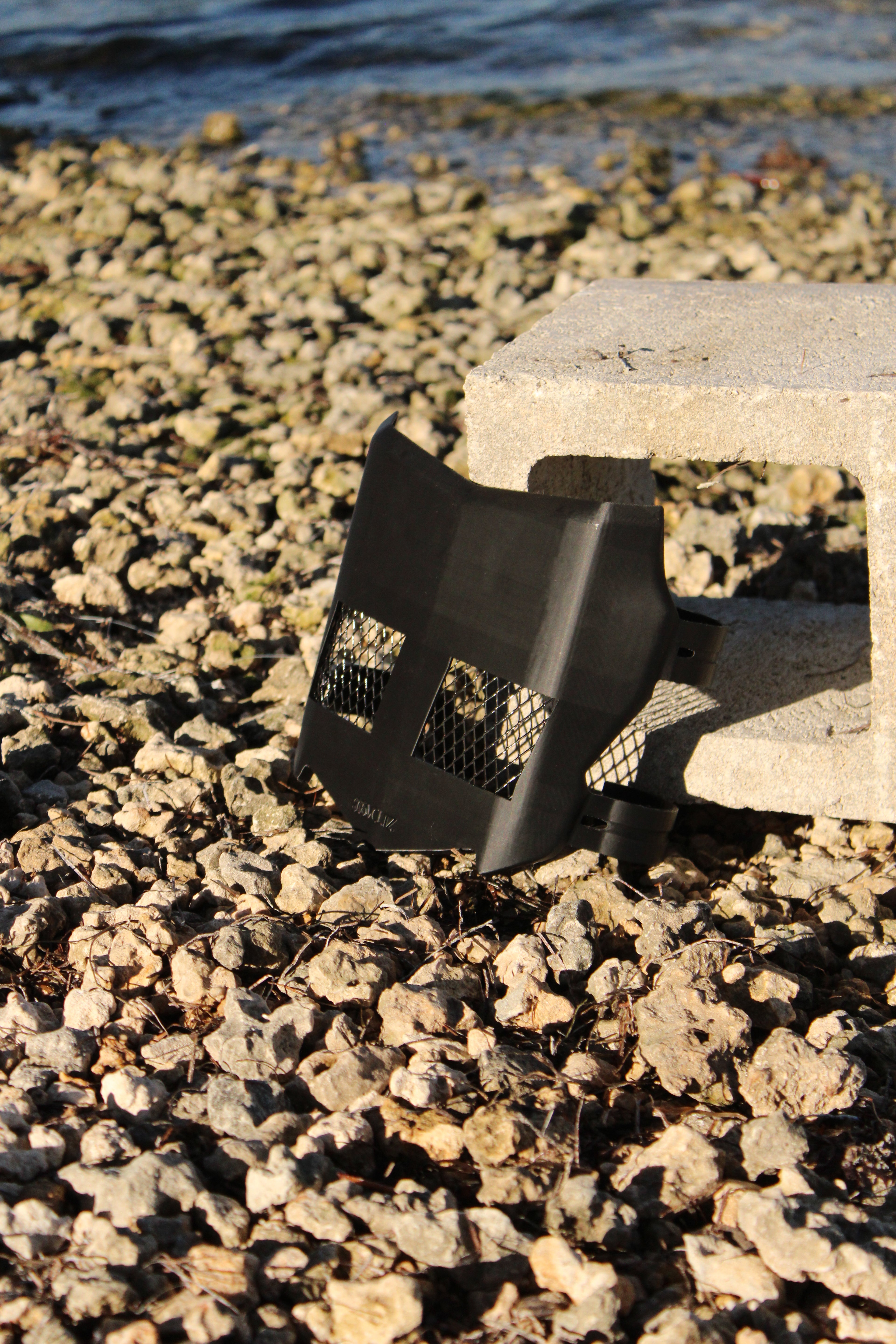 Vented plate, no decal