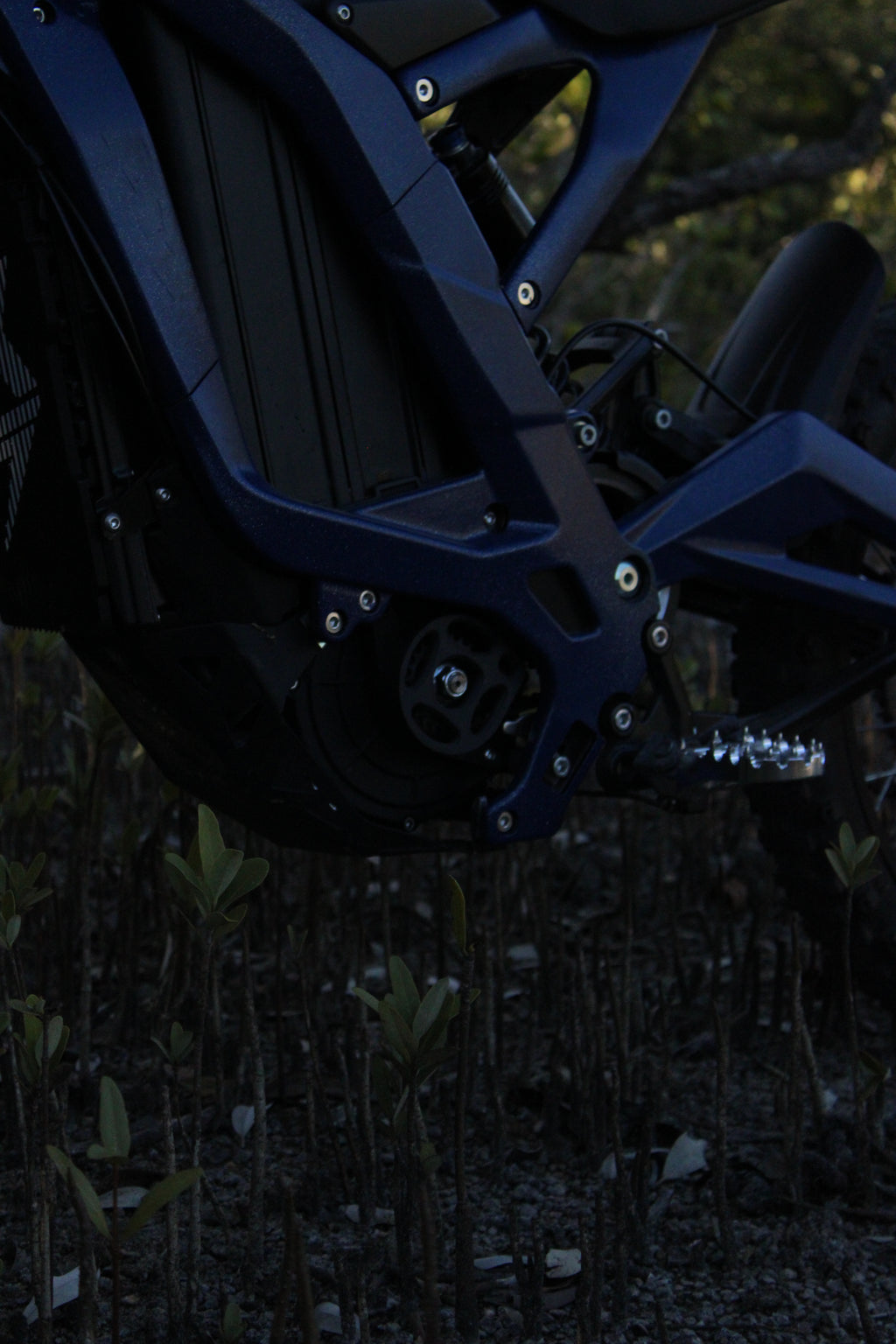 Surron Snapped Frame Surron X/S Frame Gaurds – 305 VOLTZ