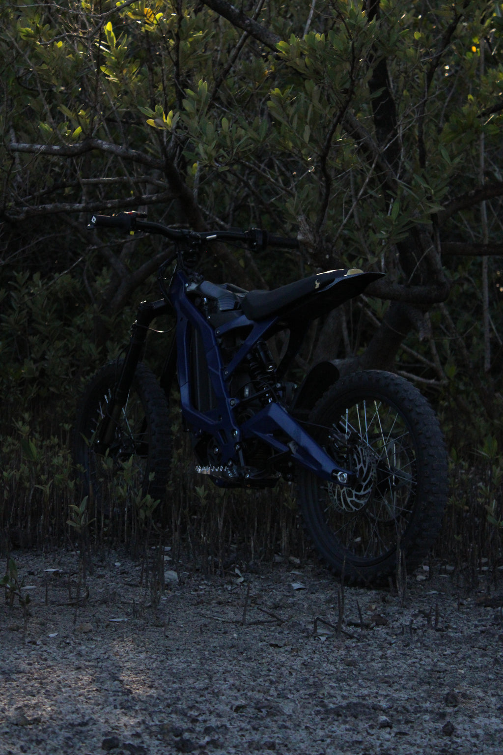 Surron Snapped Frame Surron X/S Frame Gaurds – 305 VOLTZ